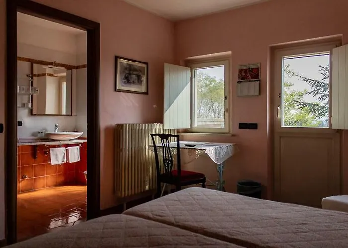 Гостевой дом La Vecchia Cantina 3*